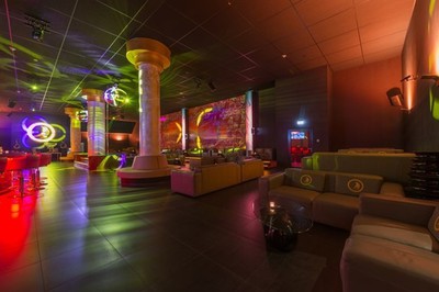 Düsseldorf sauna club in Salomo Sports