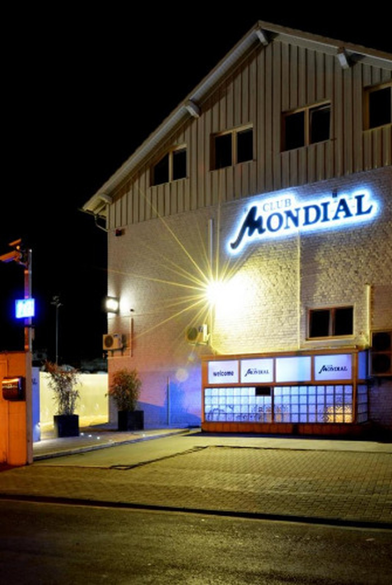Alle Infos zum Mondial Köln (D) (Köln  Nordrhein-westfalen)